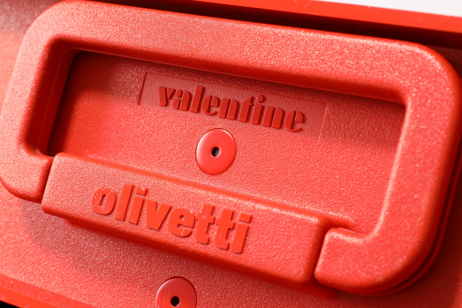 olivetti valentine ネジ隠しキャップ