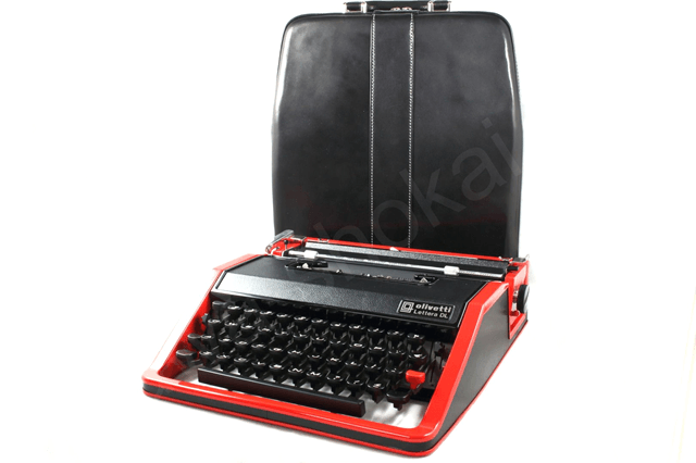 olivetti Lettera DL タイプライター 再塗装済の正面からの外観