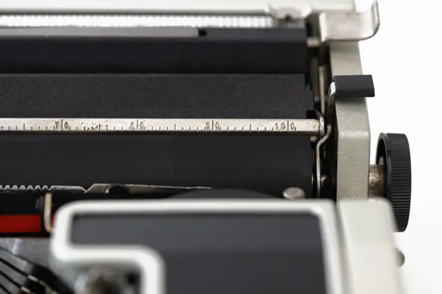 olivetti ペーパーリリースレバーキャップ