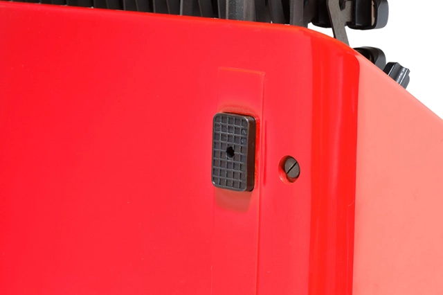 olivetti valentine typewriter feet（交換手順２）