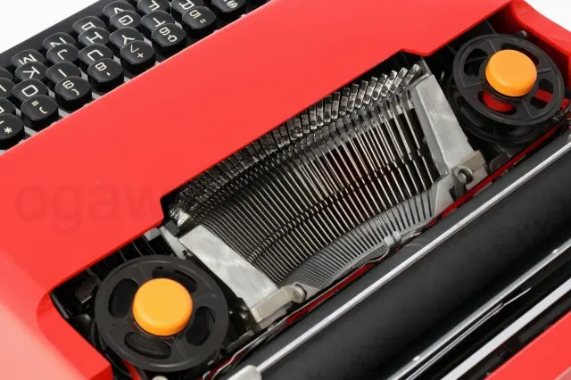 olivetti valentine 金属製スプール装着例