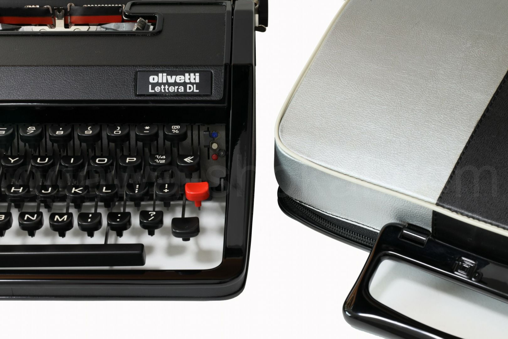 olivetti Lettera Black プレミアム中古タイプライター｜タイプ