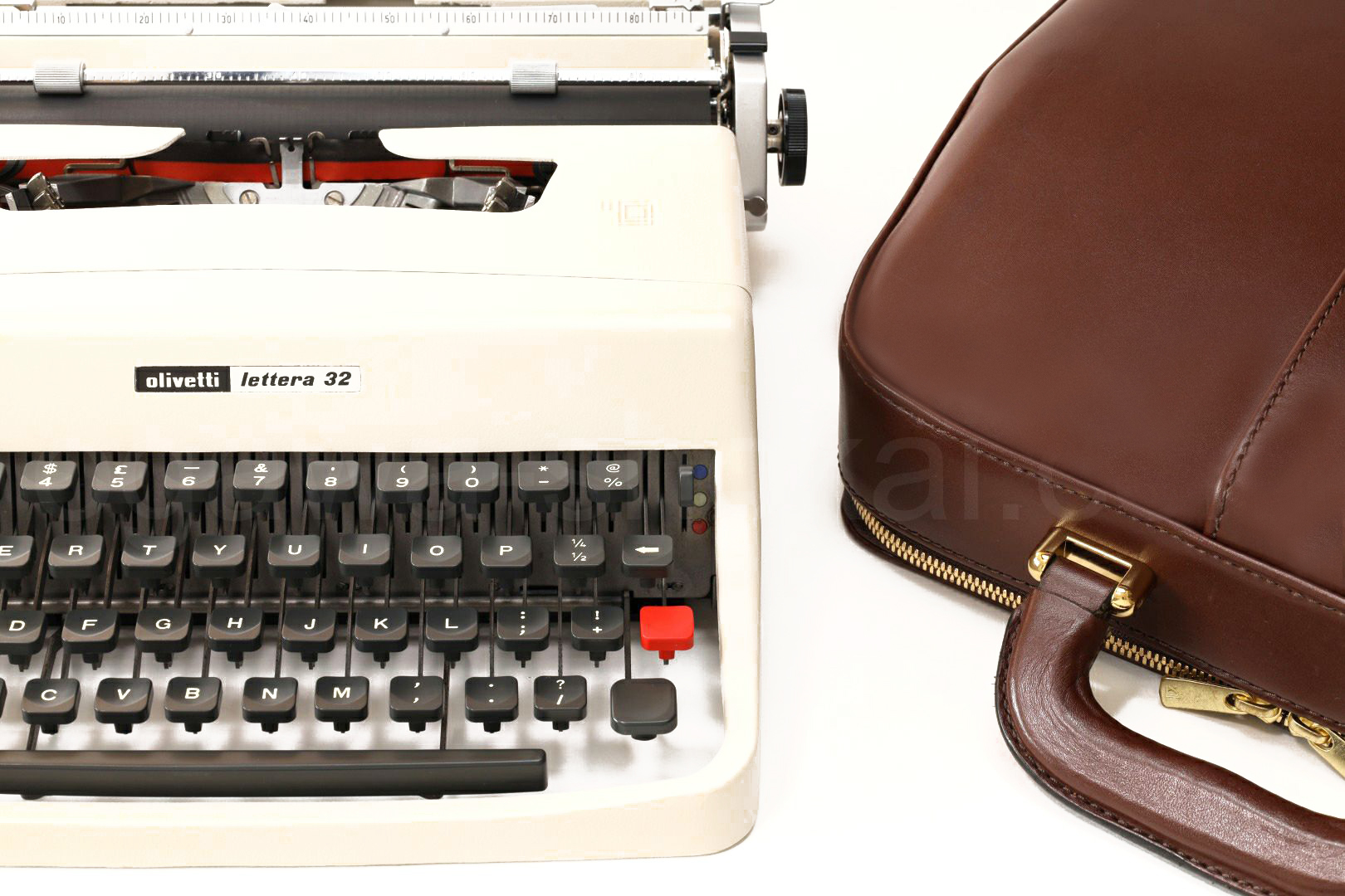 olivetti Lettera 32 プレミアム中古タイプライター｜タイプライター