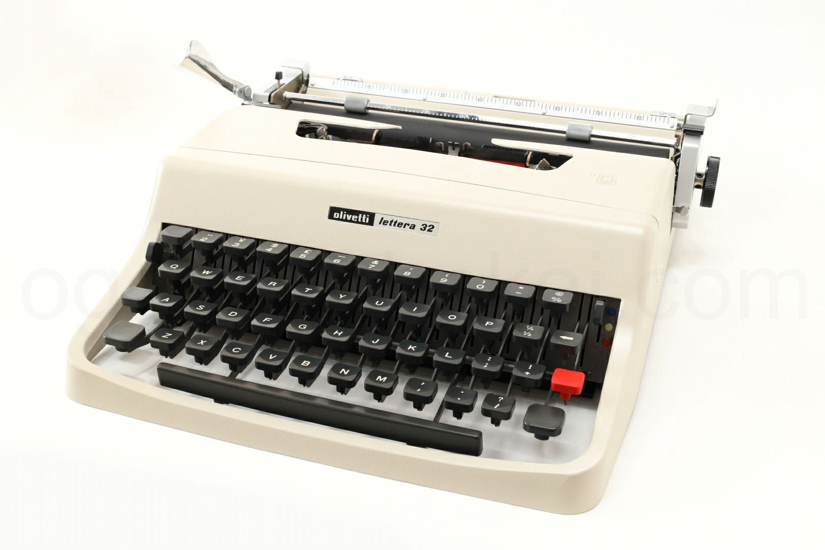 olivetti Lettera 32 プレミアム中古タイプライター｜タイプライター