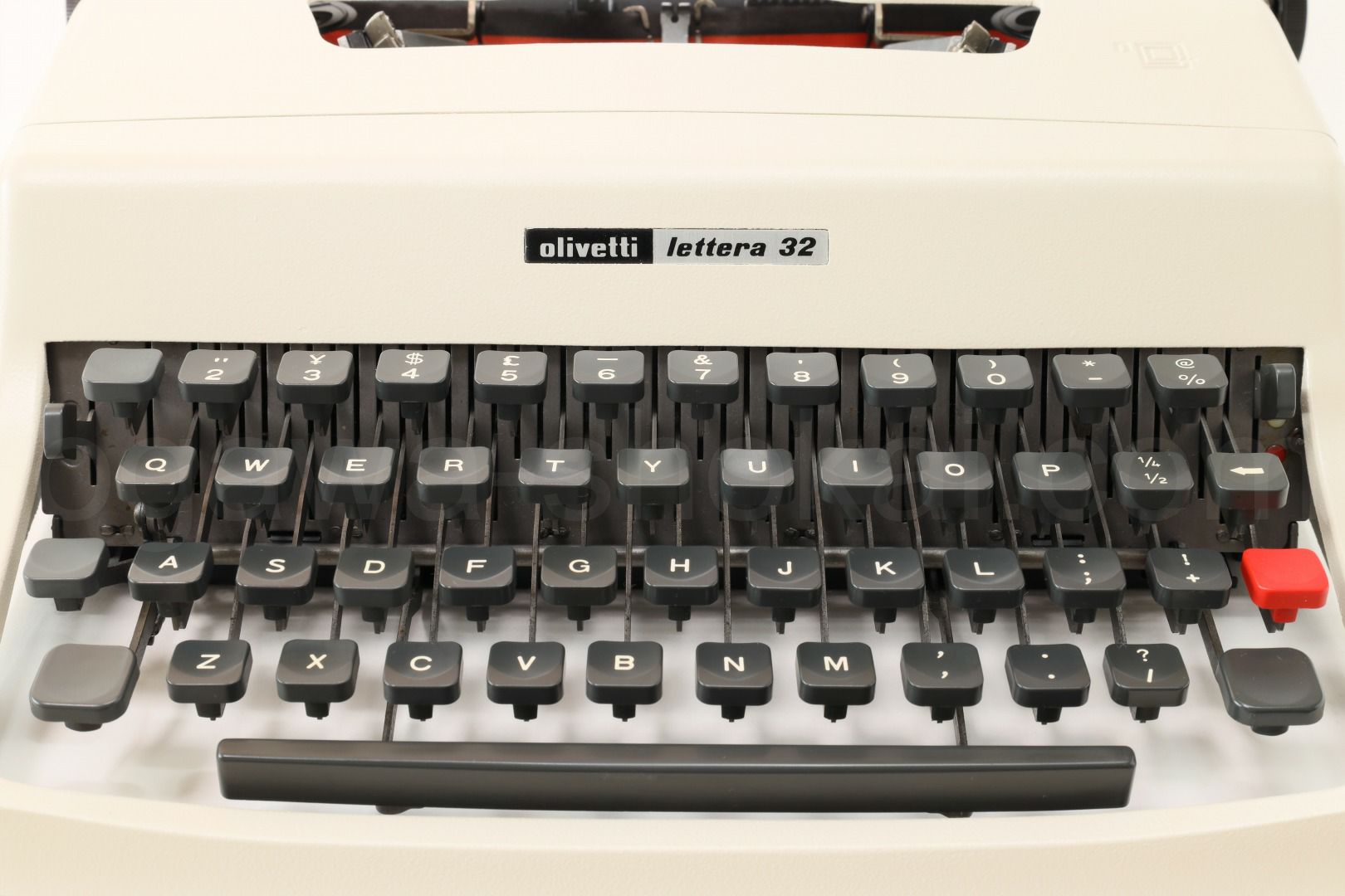 olivetti Lettera 32 プレミアム中古タイプライター｜タイプライター 