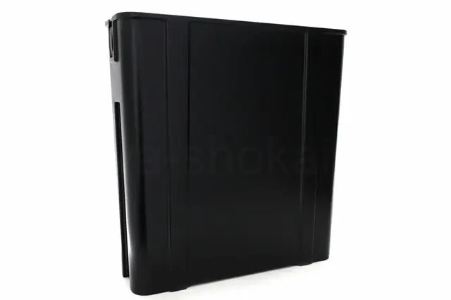 傷の多いケースは再塗装で新品同様に