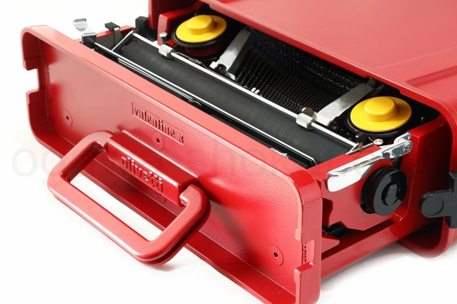 olivetti valentine タイプライター オーバーホール済の内部