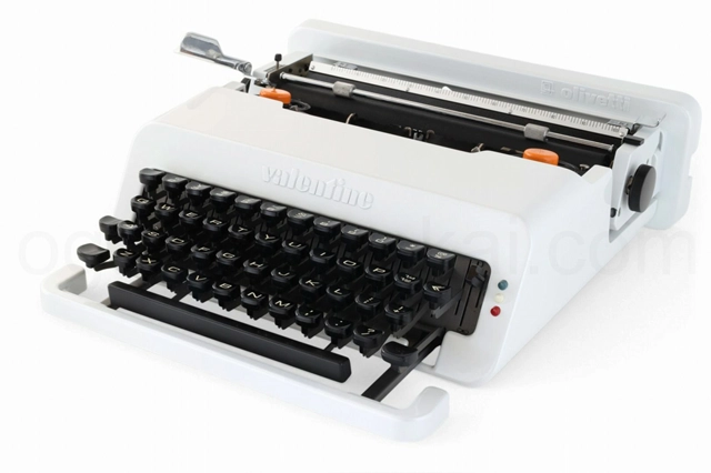 olivetti valentine タイプライター