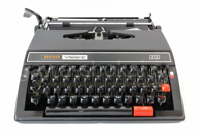安心の日本製brotherのタイプライター