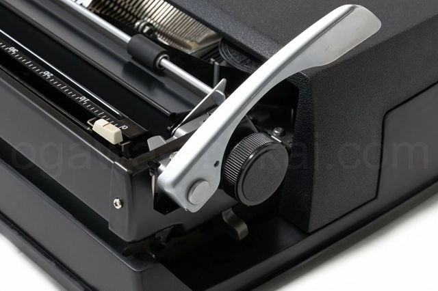 レバー、左プラテンノブも綺麗な状態