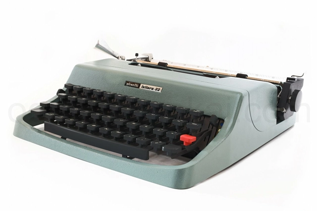 全体的に傷の少ない良好な個体です。