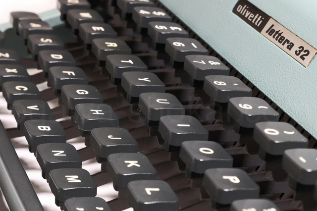 キーボードも徹底的にクリーニング