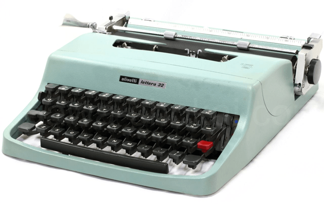 olivetti Lettera 32 ボディー塗装前