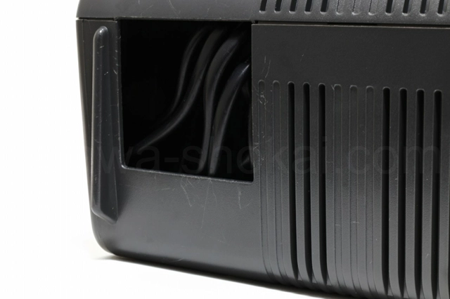 ケーブル周りの傷