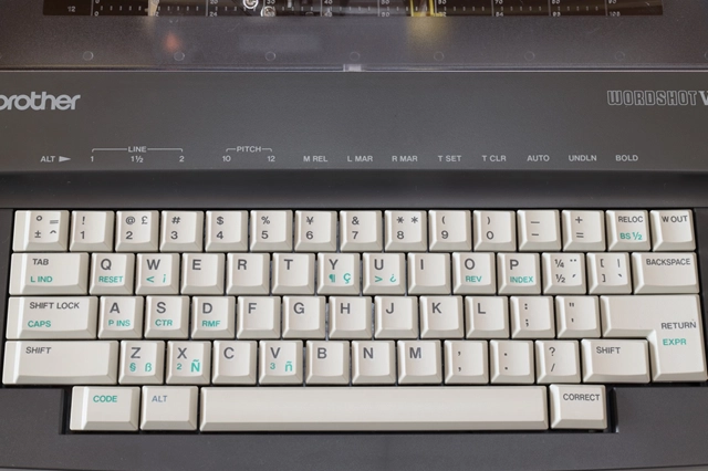 brother WORDSHOT 電子式タイプライター キーボード