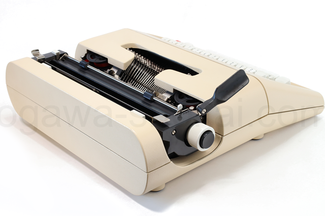 olivetti LETTERA 35 タイプライター