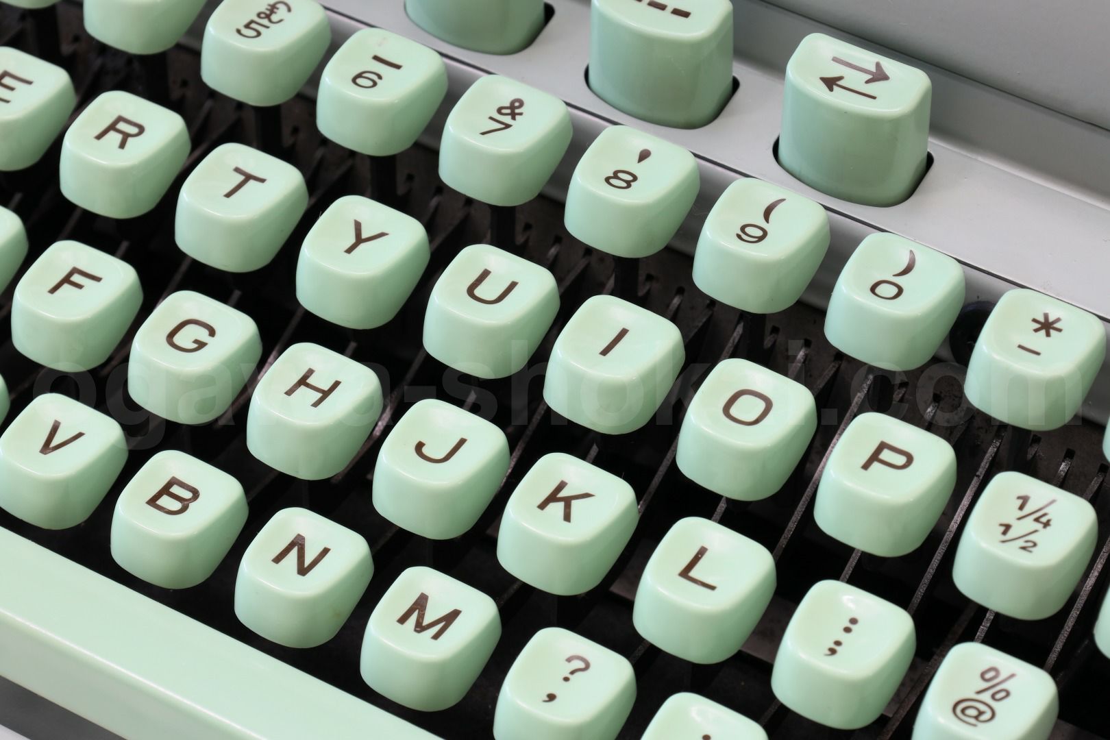HERMES 3000 中古タイプライター｜タイプライター専門店の尾河商会