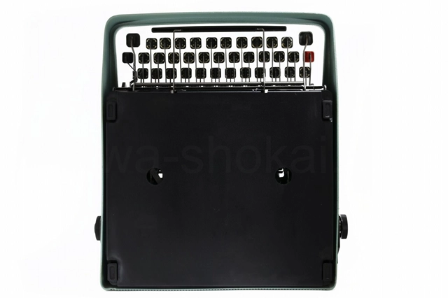 傷の多いボトムカバーも最小限のダメージ