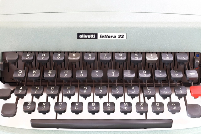 大変貴重なカタカナと英文の打てるコンビ配列