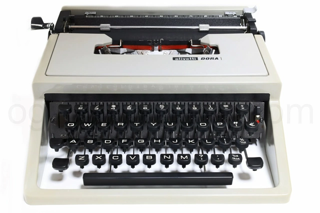 olivetti valentine エットレ・ソットサス