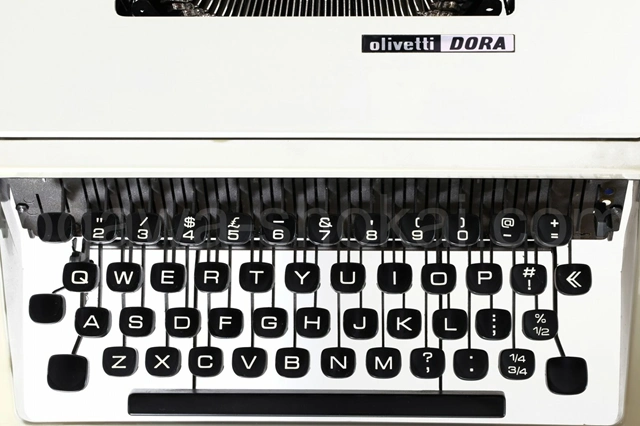 olivetti ロゴ